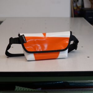 Sling Bag „orange-weiß“