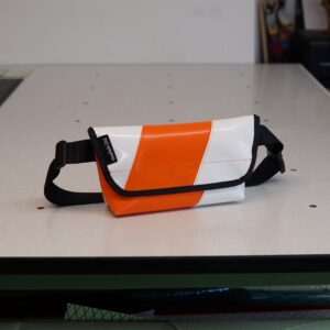 Sling Bag „orange-weiß“